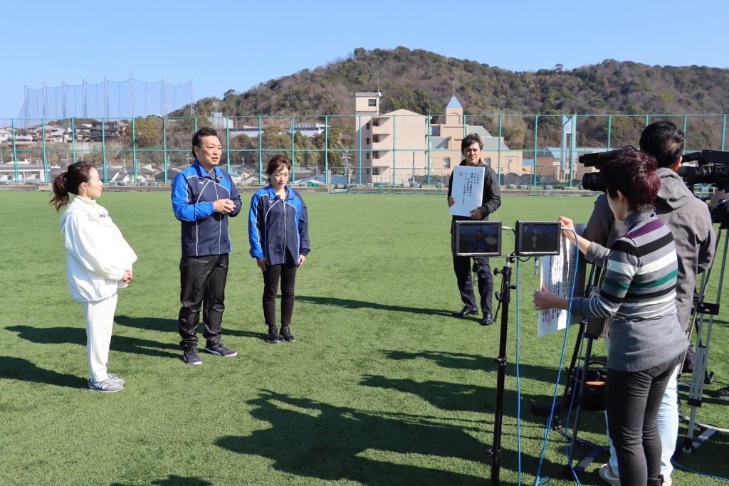 テレビ取材 屋外